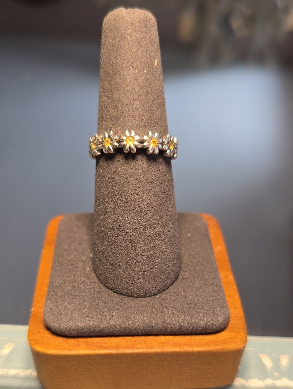 925 Daisy Ring - Size 7.75